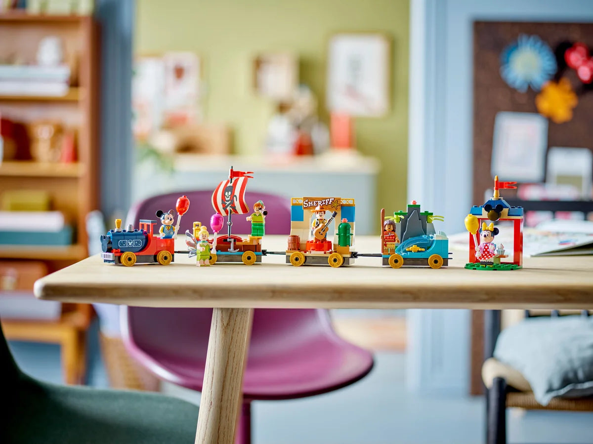 Tren Homenaje a Disney